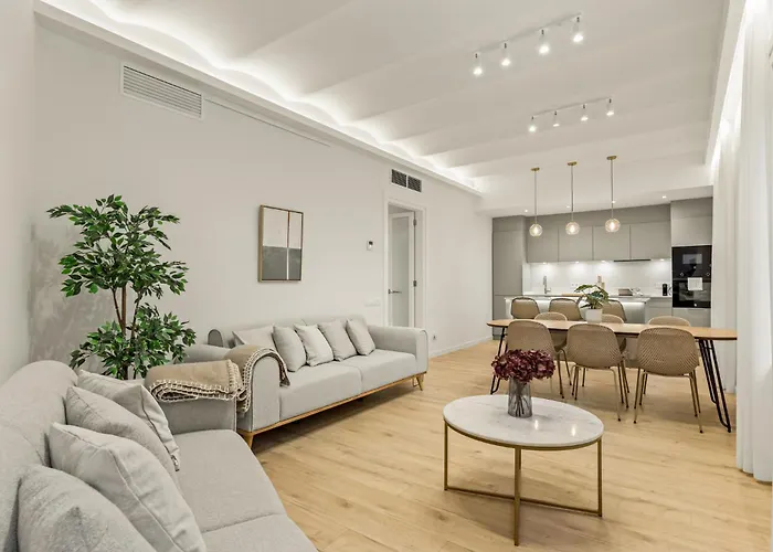 Modern & Stylish Apartment In Barcelona